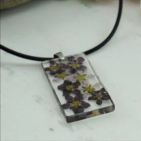 колие Лилави цветя 
