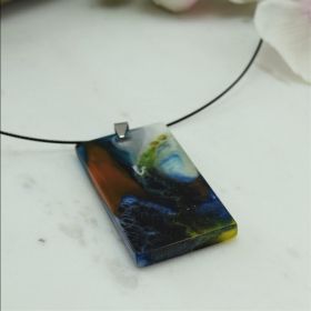 колие от смола  " Бурно море "