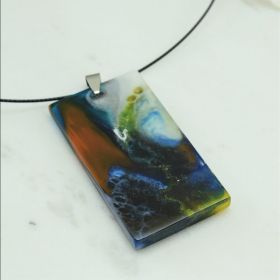 колие от смола  " Бурно море "