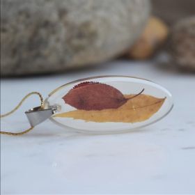 колие от смола " Есенни листа "