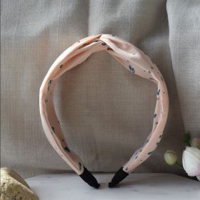 широка , платнена диадема   в  розов десен на сърчица 