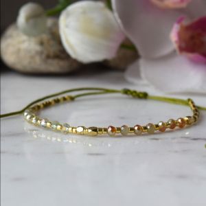 Гривна с мъниста Миюки в маслинено зелено и златно и фасетирани мъниста
